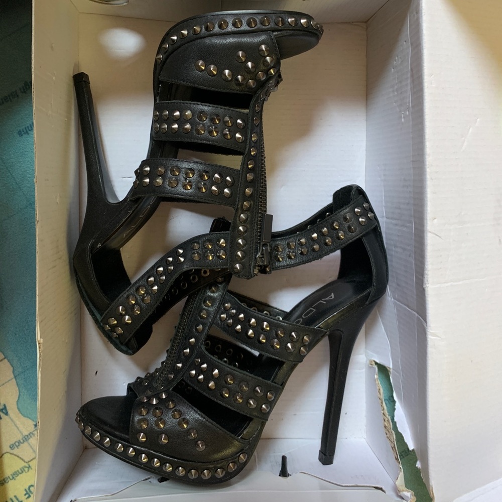 Aldo size 8 stiletto heels with spikes. Size 8